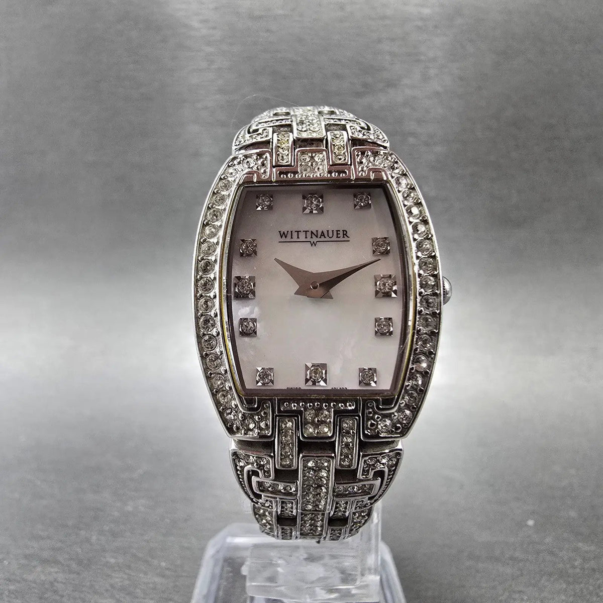 Wittnauer Watch Women 23mm MOP Dial Silver Crystal Bezel Oval New Battery5