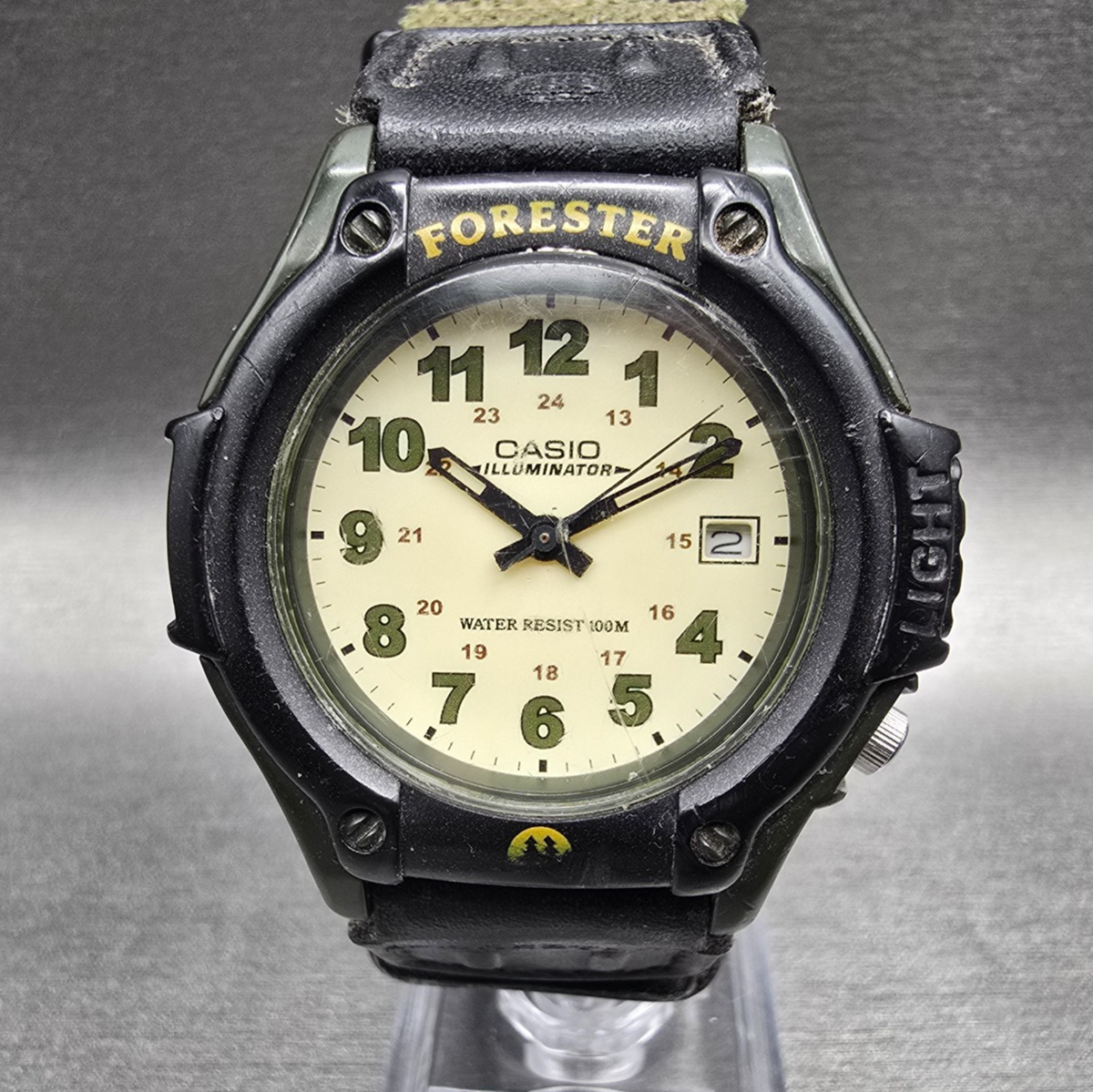 Casio Forester Watch Men 41mm Cream Dial Two Tone Date FT-500 New Battery0