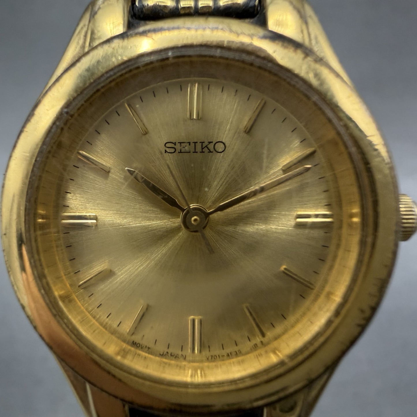 Seiko Watch Women 24mm Champagne Dial Gold Tone Round V7012K00 New Battery1