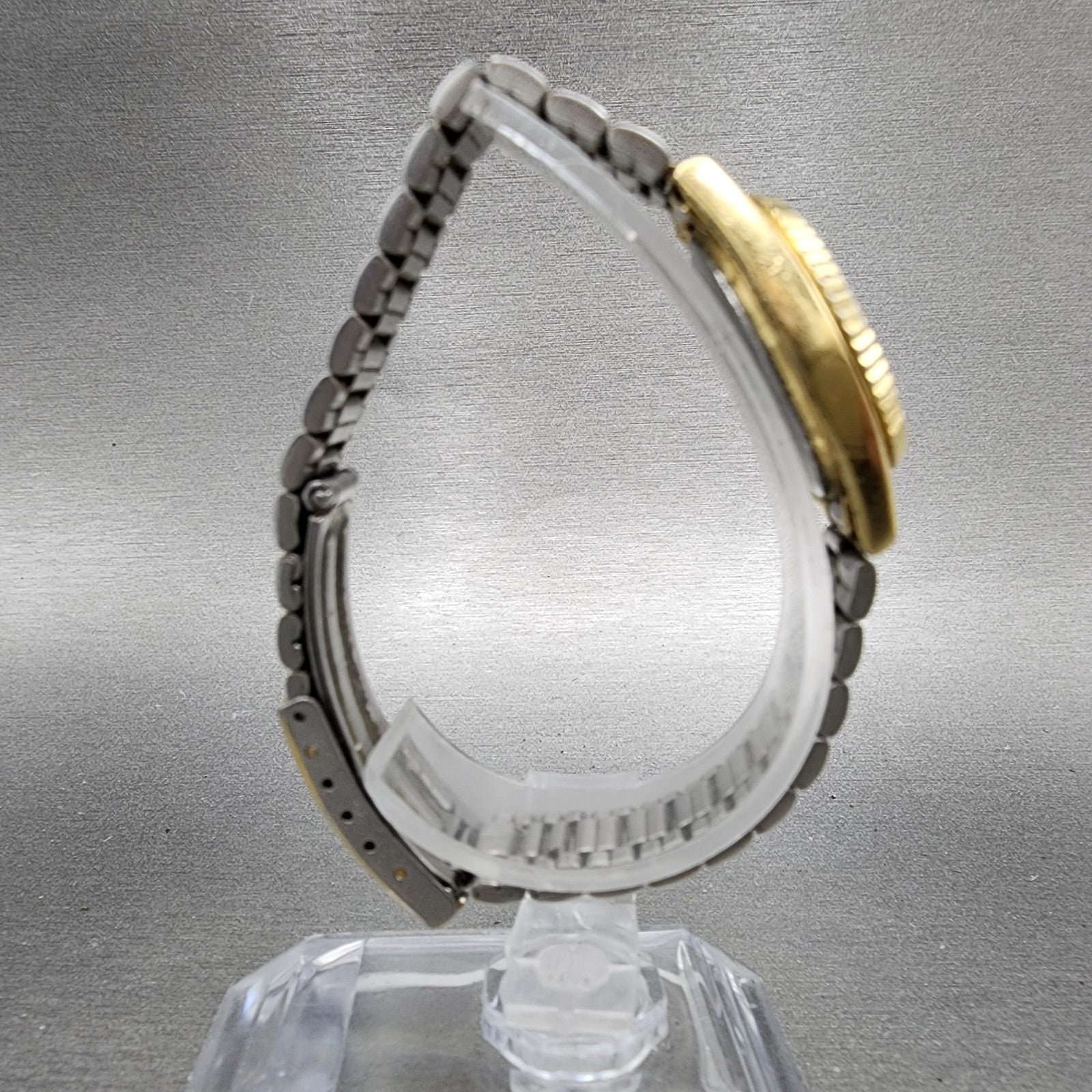 Seiko SQ Watch Women 25mm Gold Dial Gold Tone Daydate Round 2A230039 NewBat VTG8
