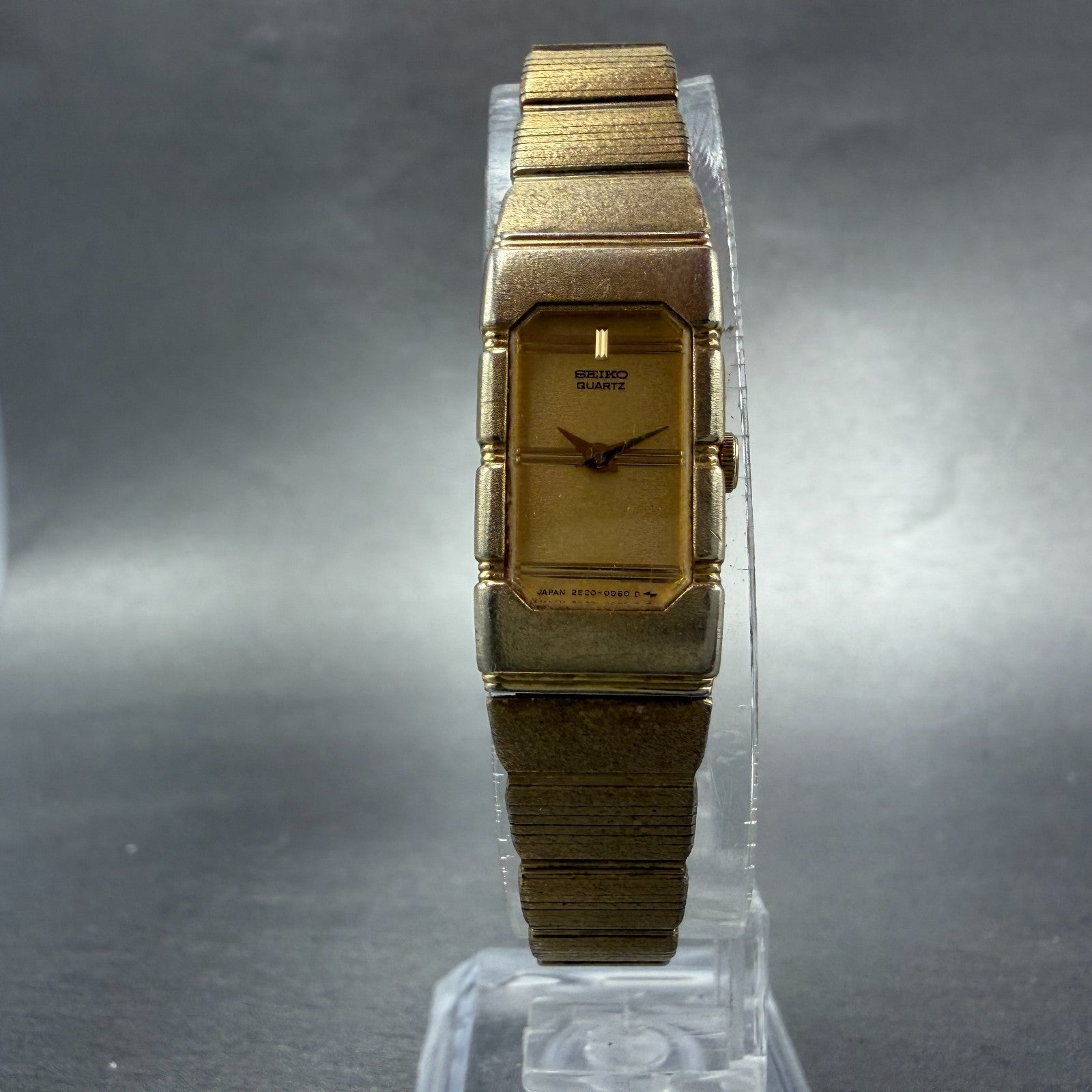Seiko Tank Watch Women 13mm Champagne Dial Gold Tone 2E20-5039 New Battery VTG5