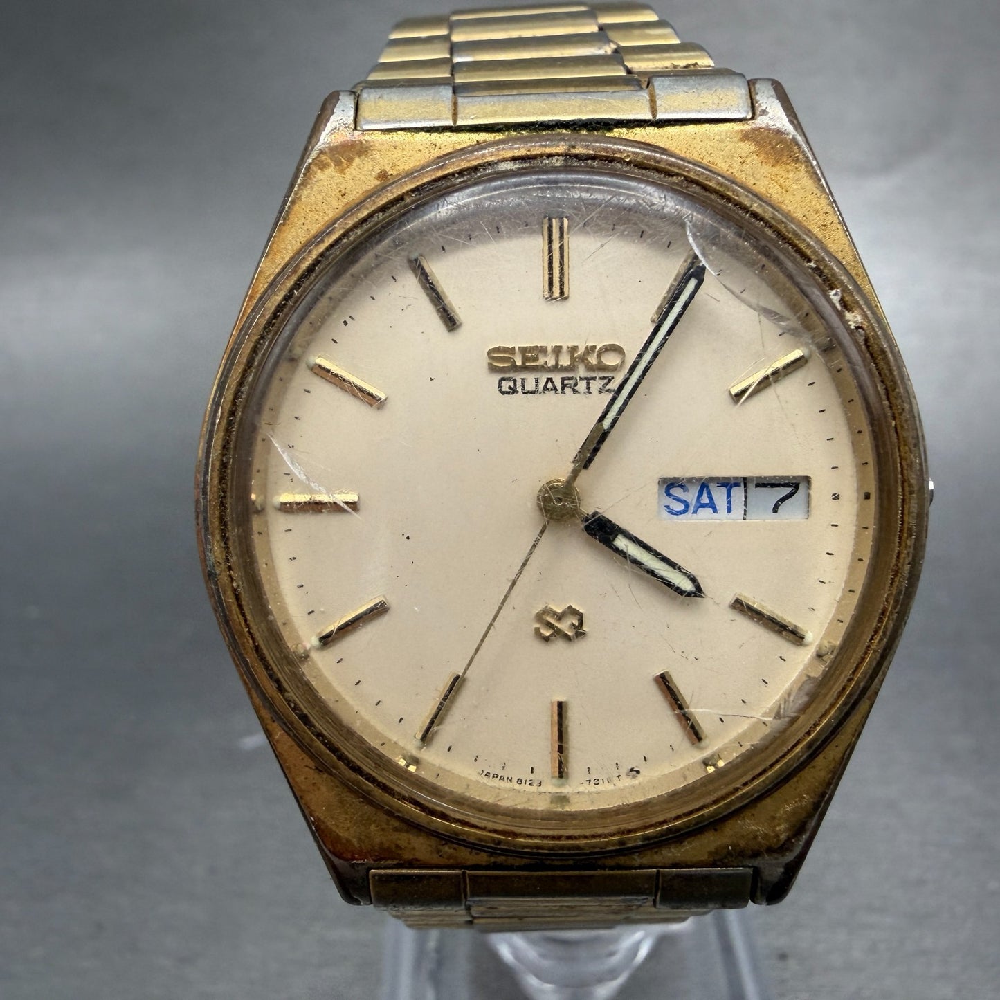 Seiko SQ Watch Men 35mm Cream Dial Gold Tone Daydate 8123-7239 PARTS0