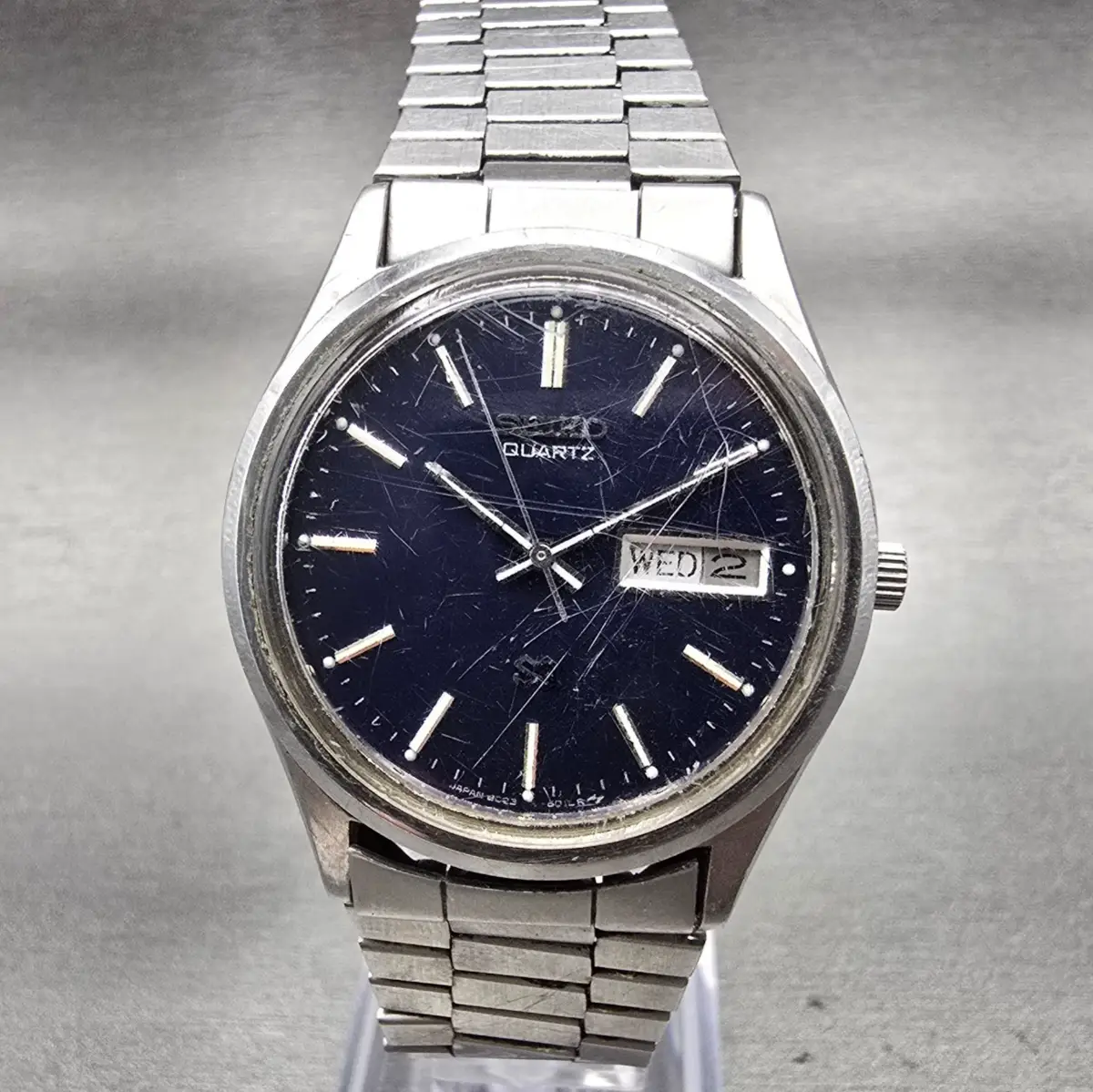 Seiko SQ Watch Men 34mm Blue Dial Silver Tone Daydate Round 8C23-6010 New Batt0