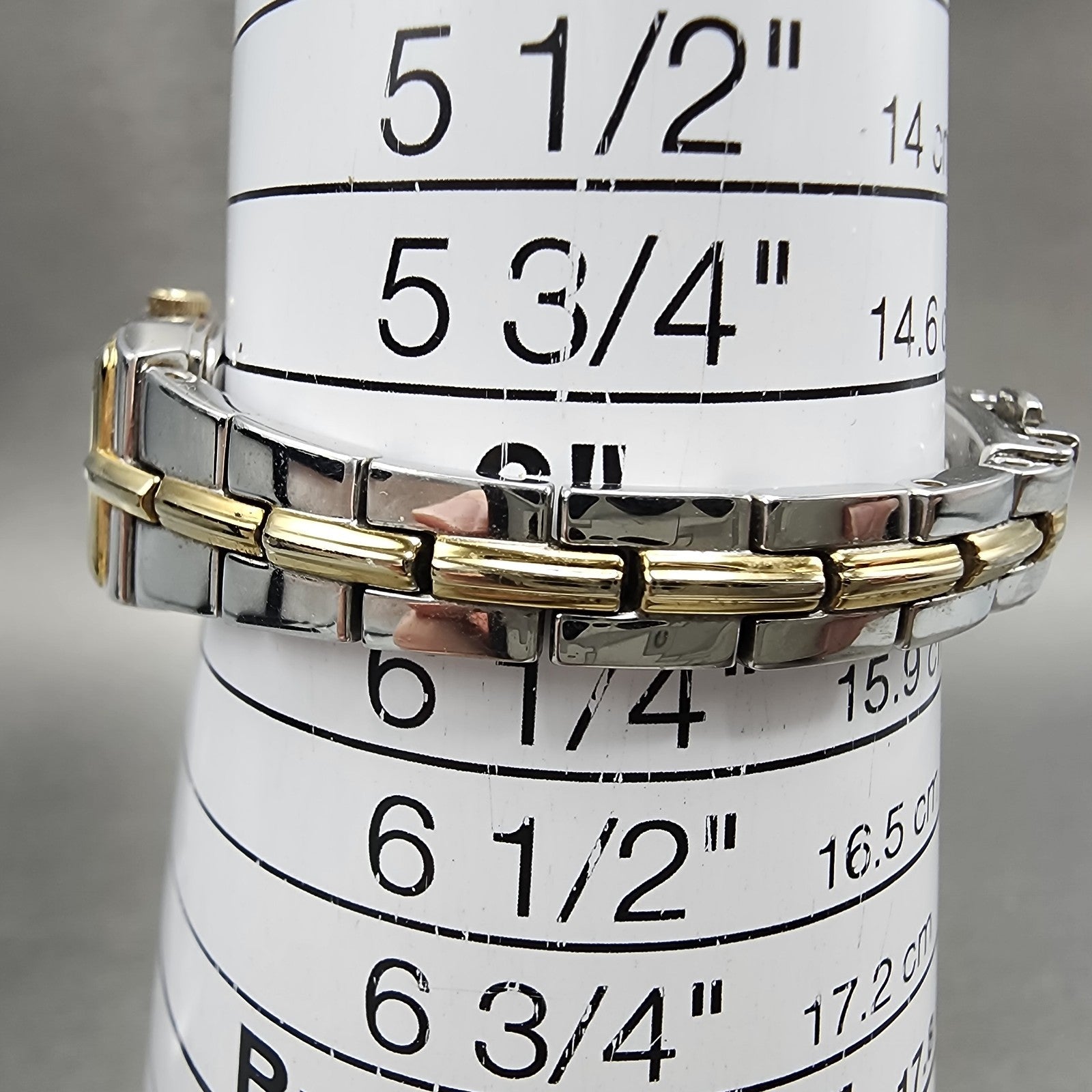 Seiko Solar Tank Watch Women 15mm White Dial Two Tone Rectangle V1160ah0 Runs A10