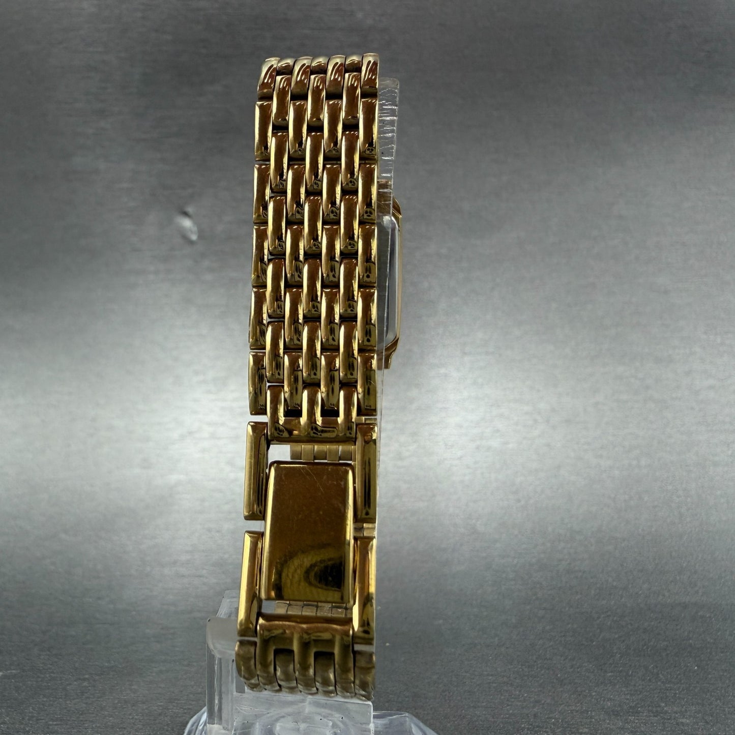 Seiko Tank Watch Women 18mm Black Dial Gold Tone Rectangle V401-5650 New Batt JO7
