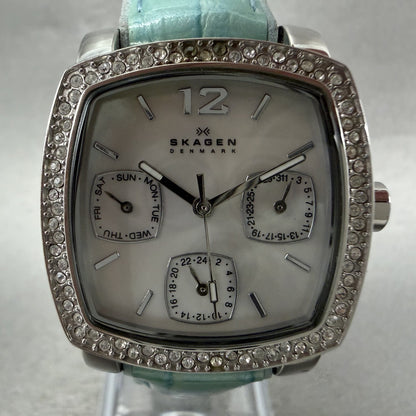 Skagen Watch Women 30mm MOP Dial Silver Tone Daydate Rectangle New battery1