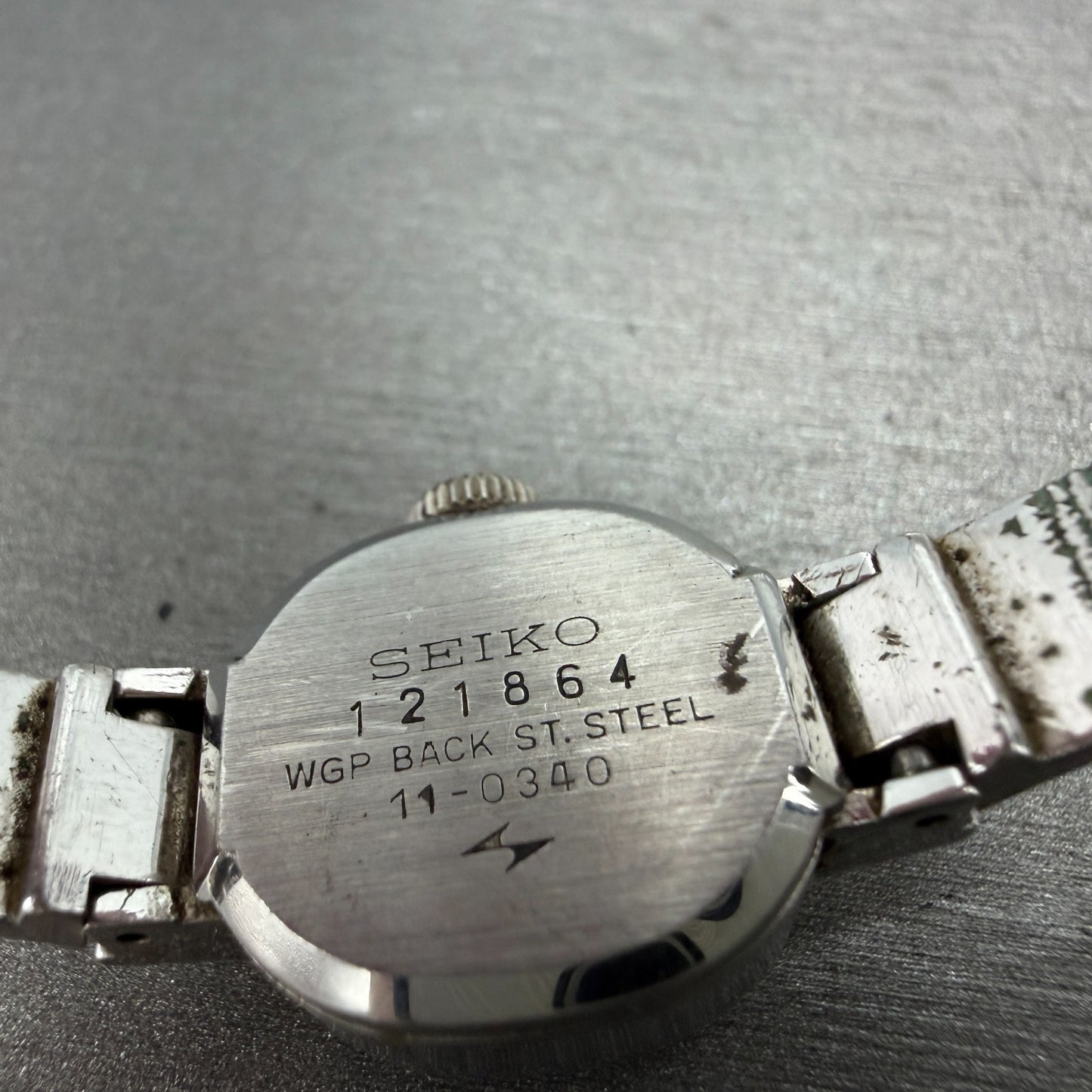 Seiko Watch Women 16mm Silver Dial Silver Tone Manual Round 11-0340 Runs Vintage9