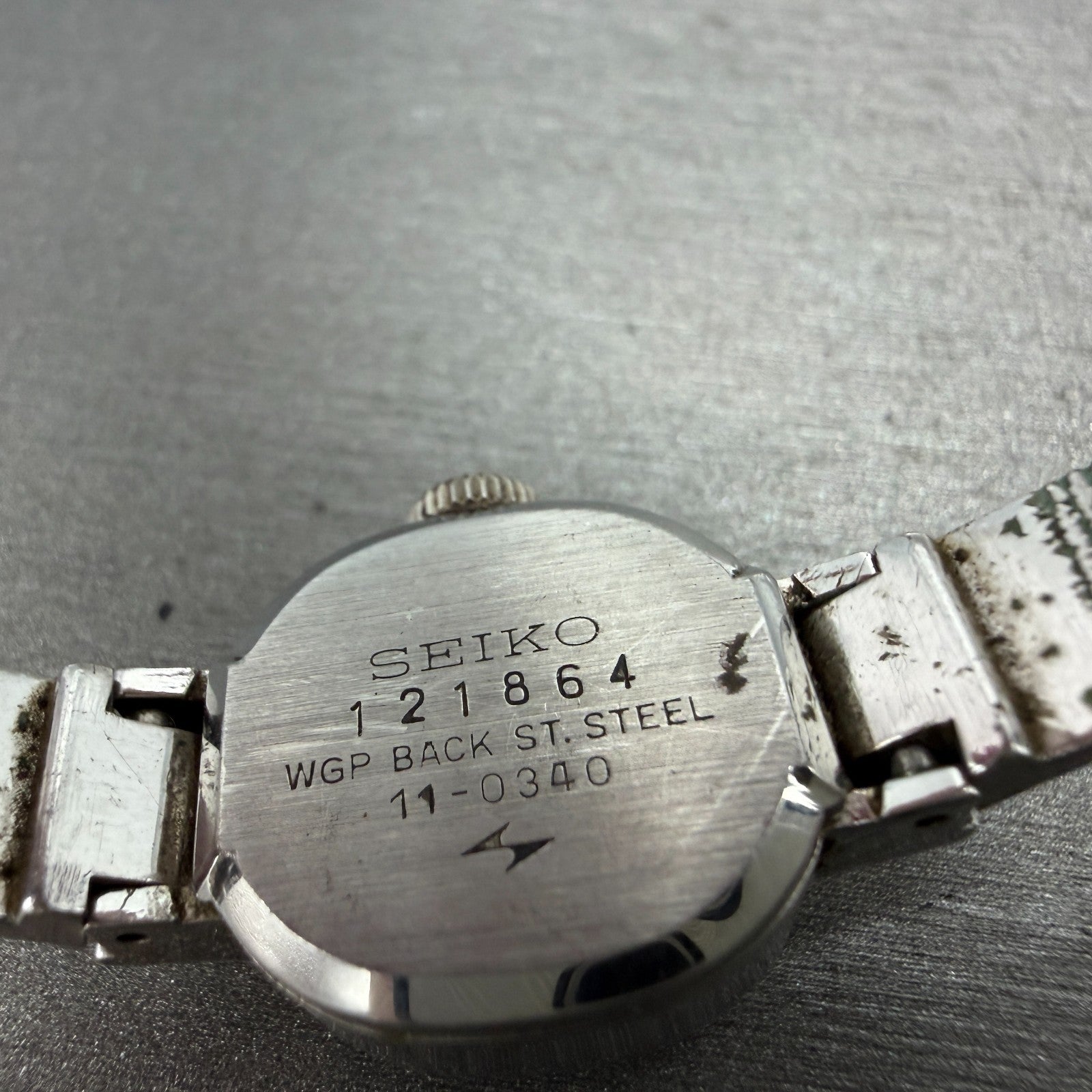 Seiko Watch Women 16mm Silver Dial Silver Tone Manual Round 11-0340 Runs Vintage9