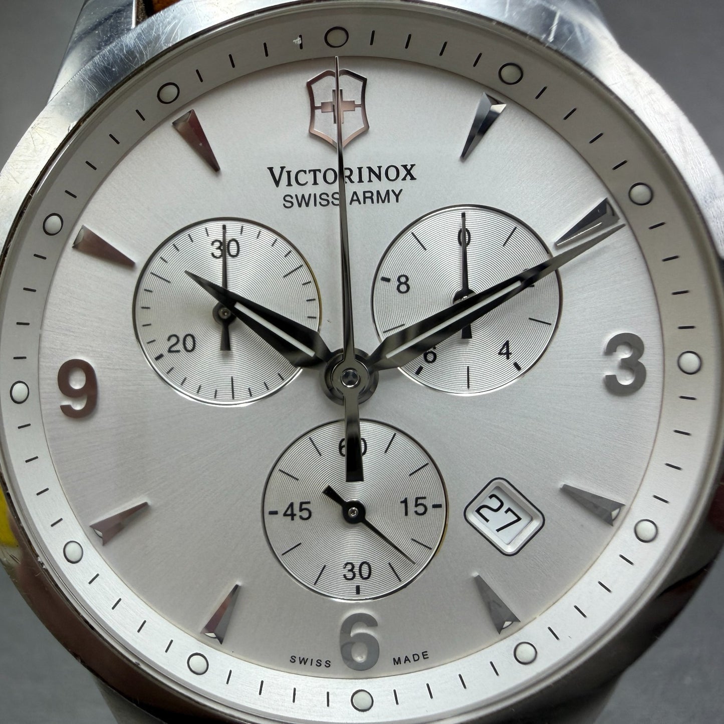 Victorinox Swiss Army Alliance Chronograph Watch Men 42mm Silver Dial Steel Runs1
