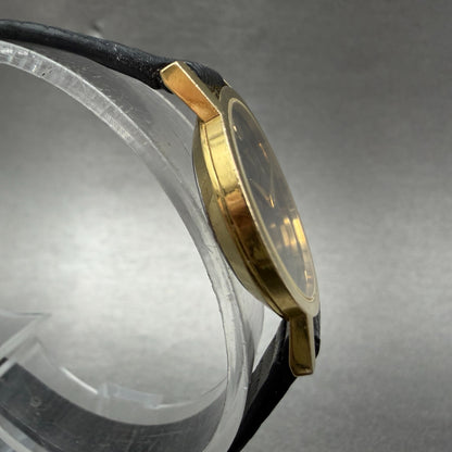 Movado Museum Watch Women 25mm Black Dial Gold Tone Round 87.A1.832 New BatteryK3