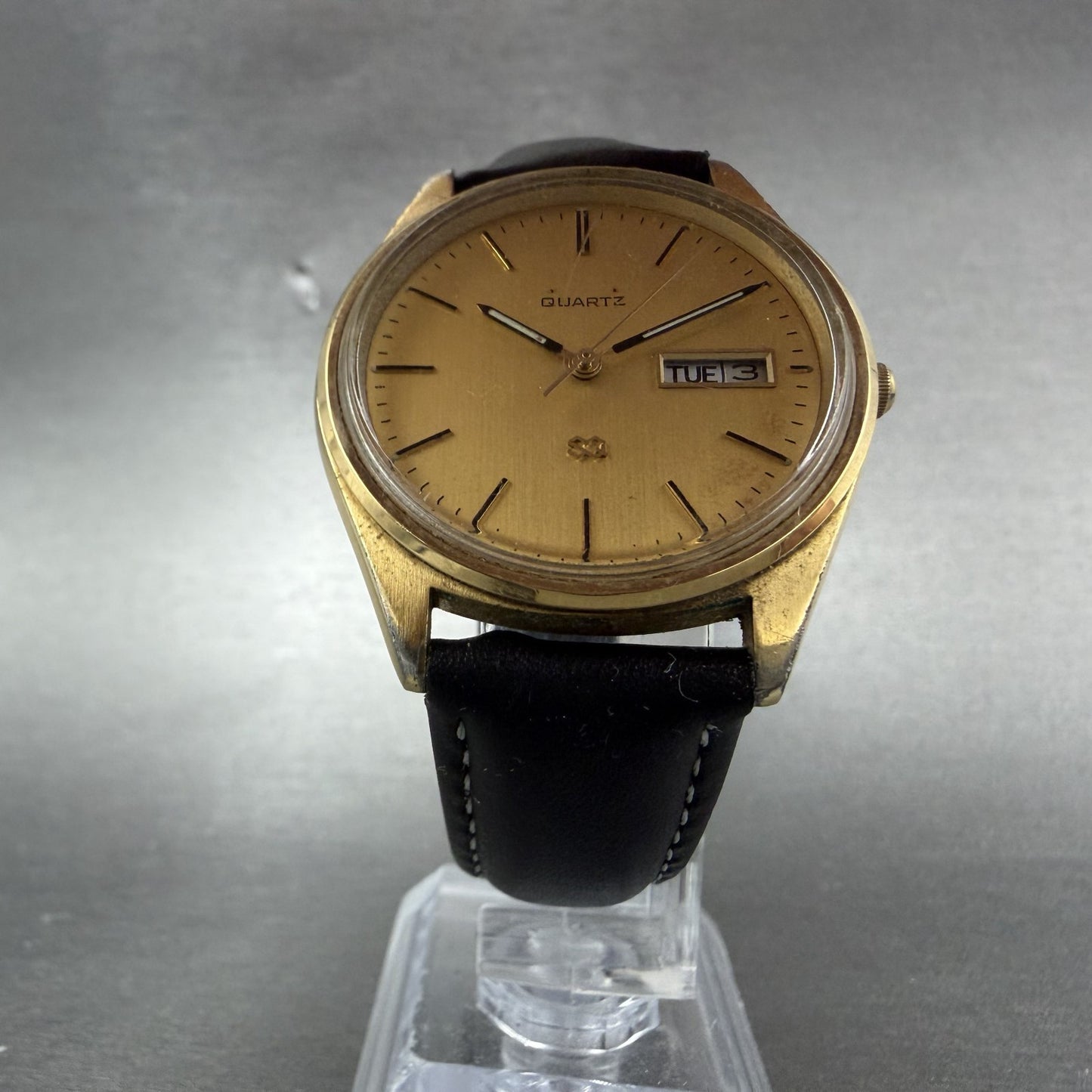 Seiko SQ Watch Men 35mm Gold Dial Gold Tone Daydate Round 5Y23-8040 New Batteryl5