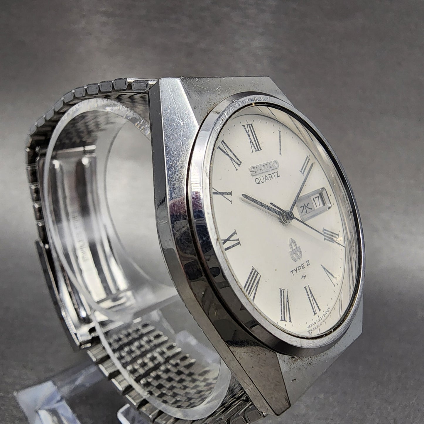 Seiko Type 2 Watch Men 35mm White Dial Steel Daydate Round 71238100 PARTS4