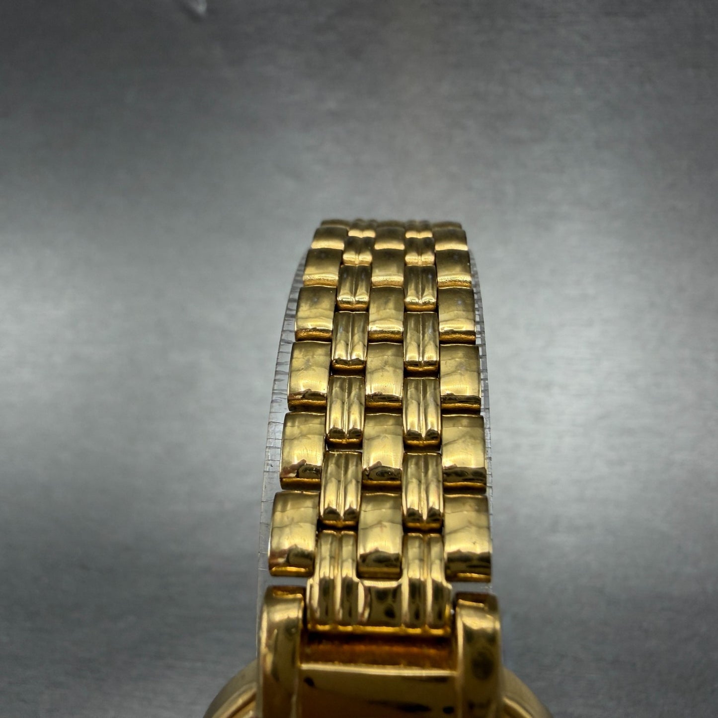 Seiko Watch Women 24mm White Dial Gold Tone Round V701-1781 New Battery Vinatge4