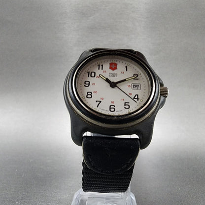 Victorinox Swiss Army Watch Women 33mm White Dial Black Tone Round New Battery5