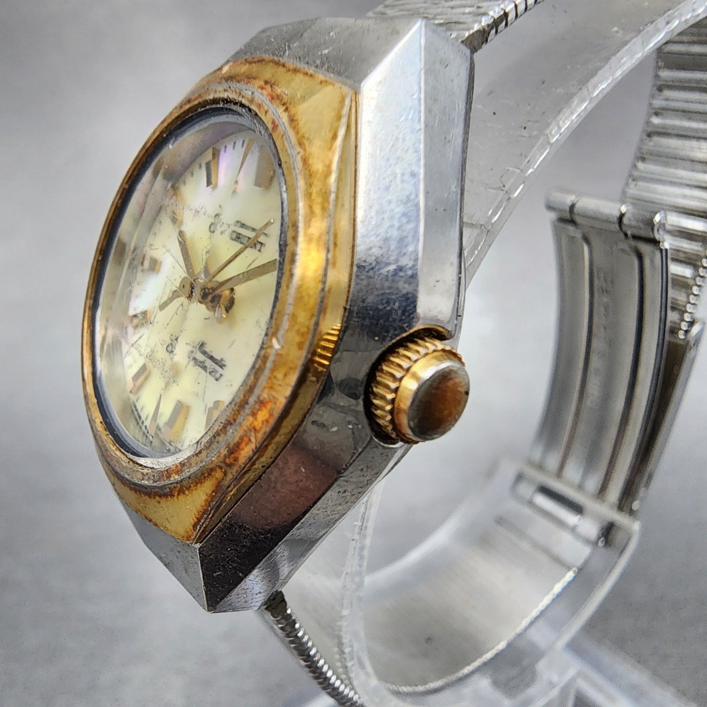 Orient Minimatic Watch Women 25mm MOP Dial Two Tone Date 49733701 Runs2