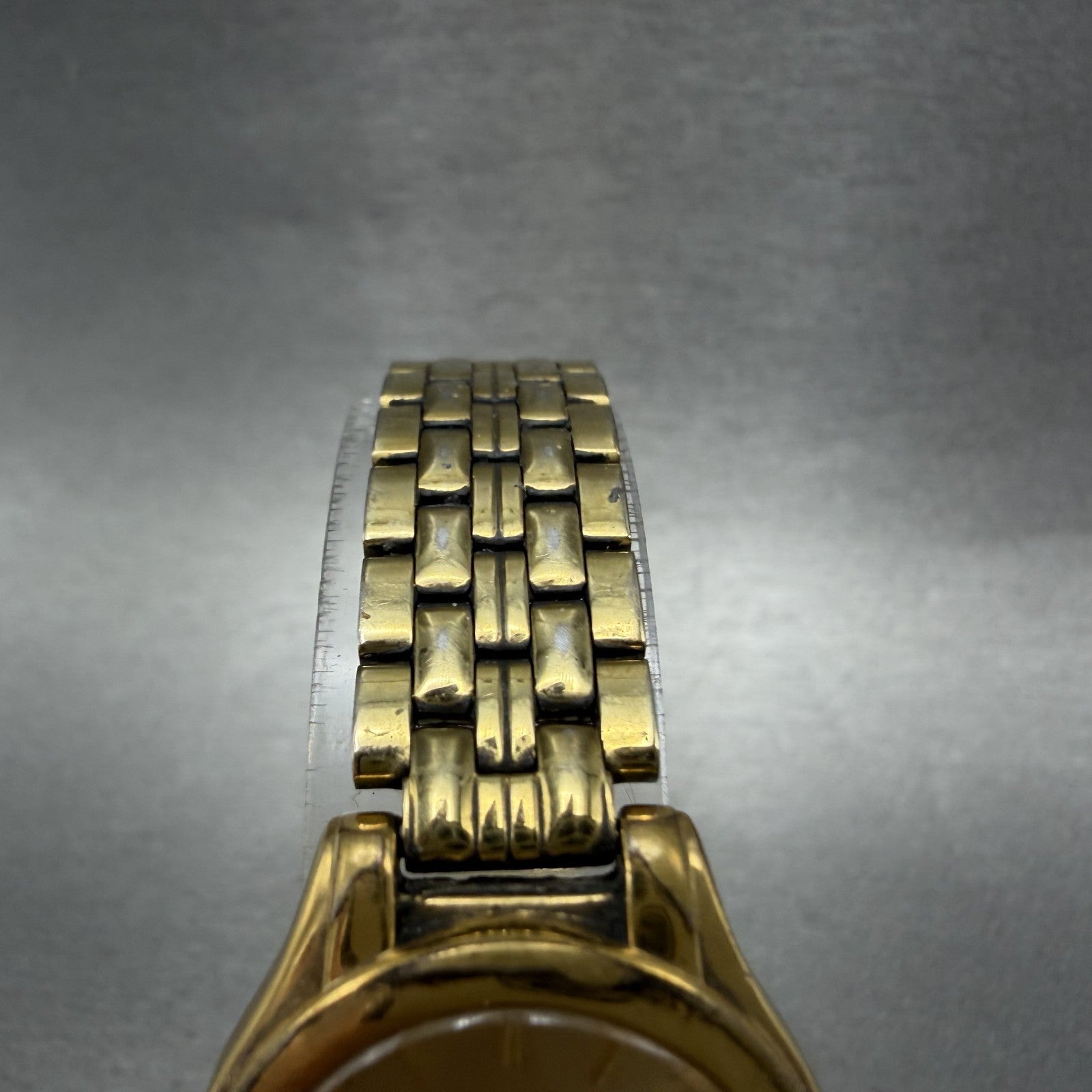 Seiko Watch Women 24mm Champagne Dial Gold Tone Round V7012K00 New Battery4