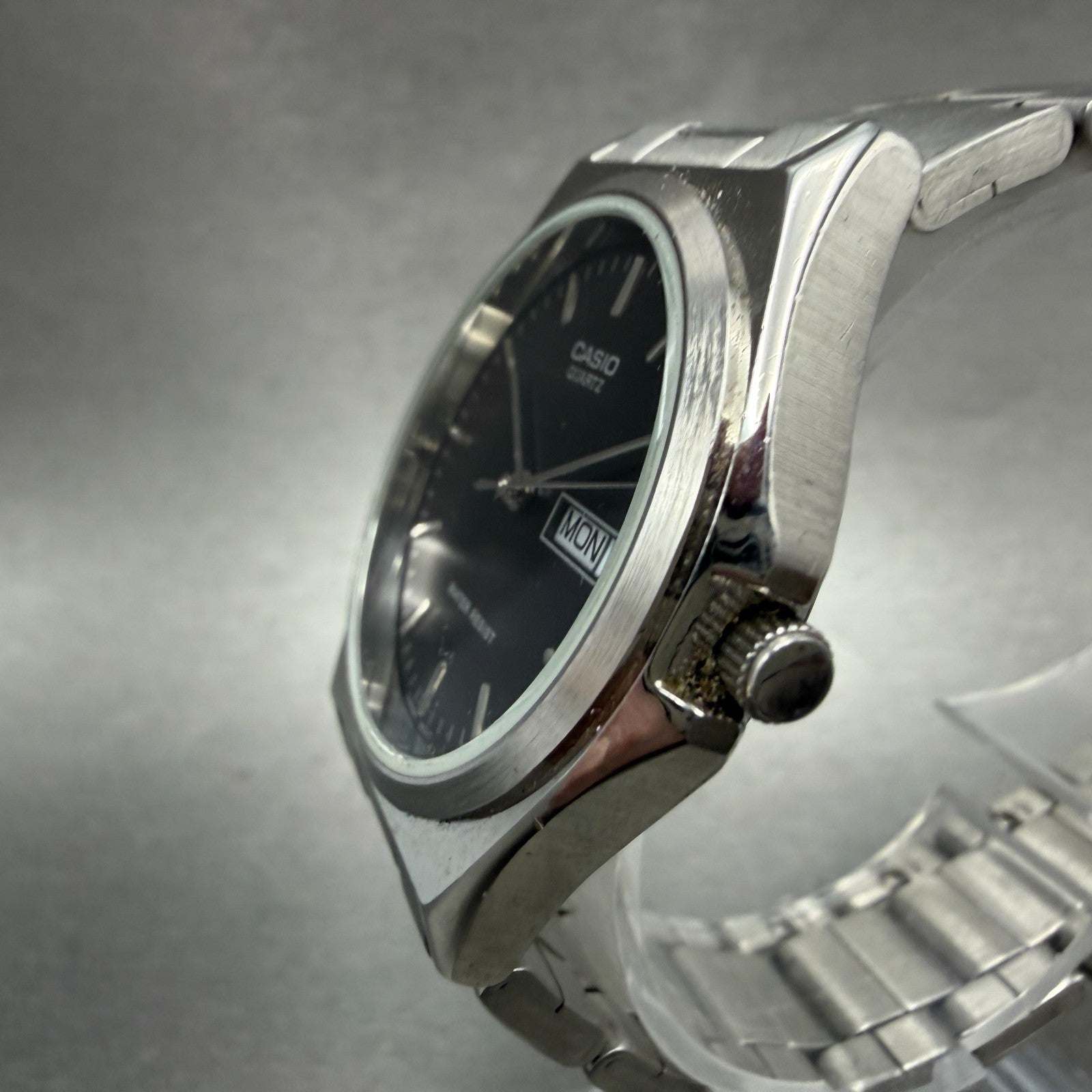 Casio Watch Men 35mm Black Dial Silver Tone Daydate MTP-1240DJ New Battery2