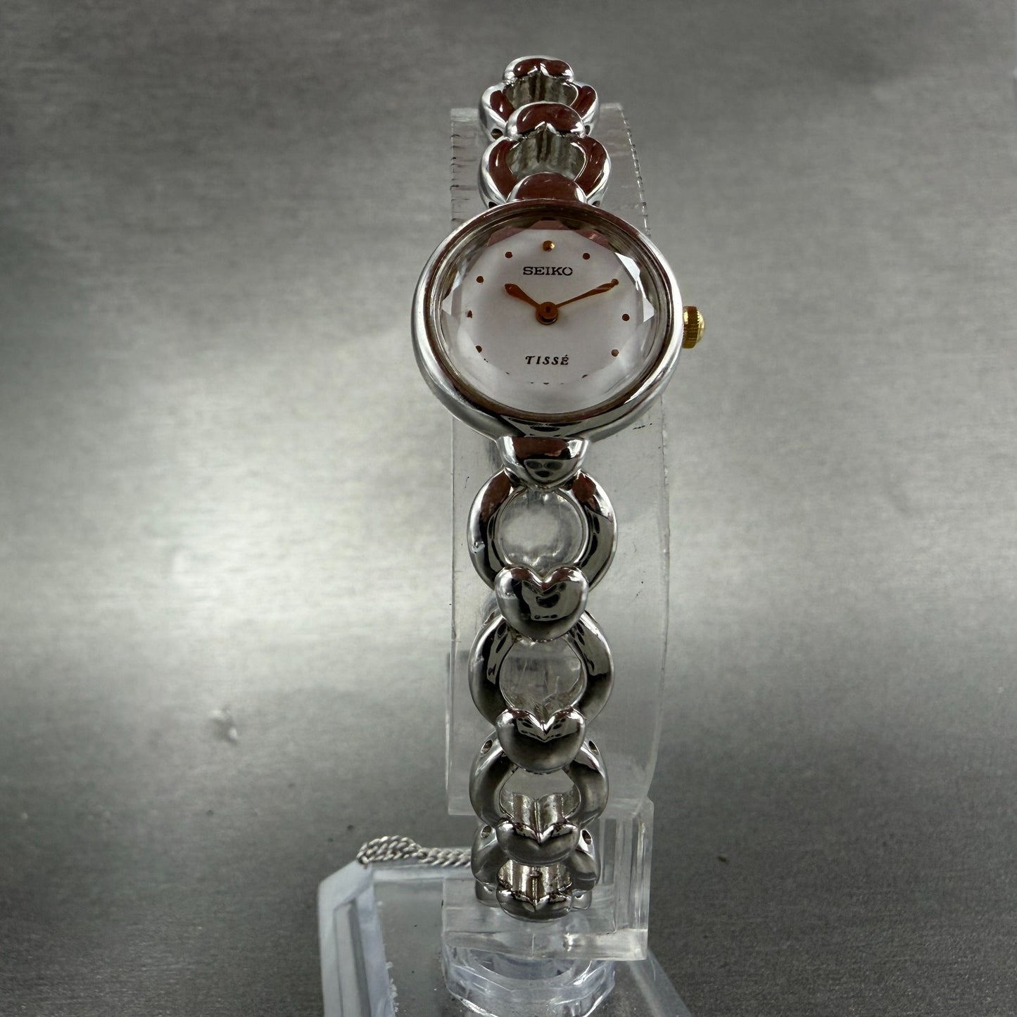 Seiko Tisse Watch Women 18mm White Dial Silver Tone Hearts 1F20-1B20 New Batt F45