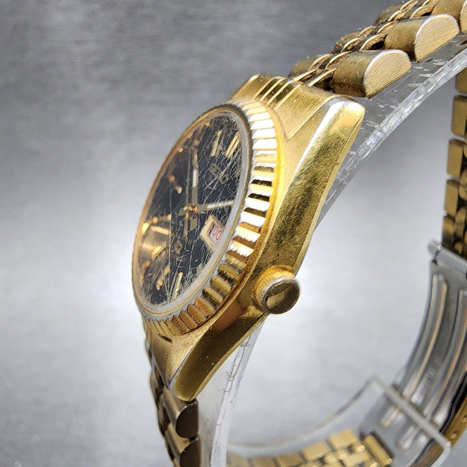 Seiko SQ Watch Women 24mm Black Dial Gold Tone Daydate Round 3Y030169 New Batt2