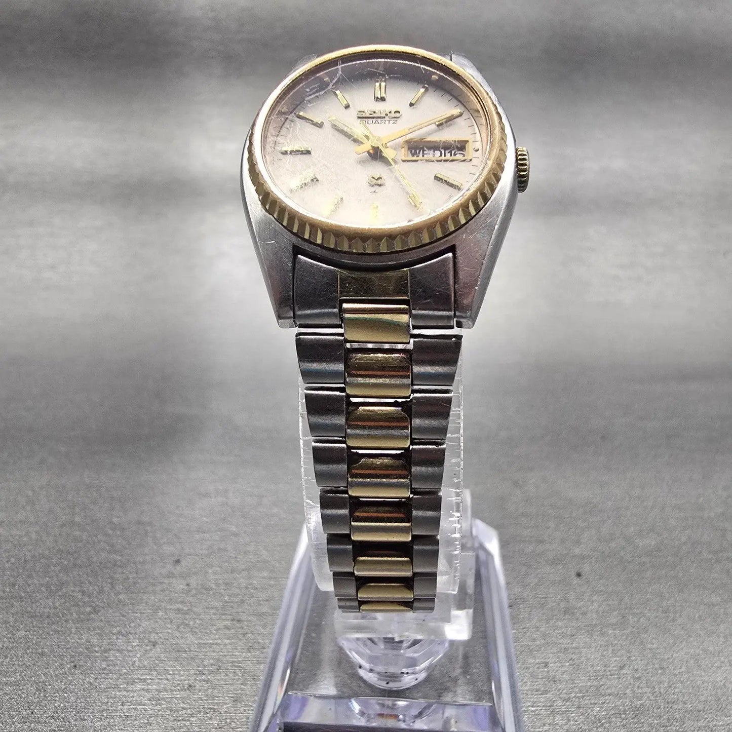 Seiko SQ Watch Women 24mm Silver Dial Two Tone Daydate Round 5823-0059 New Batt5
