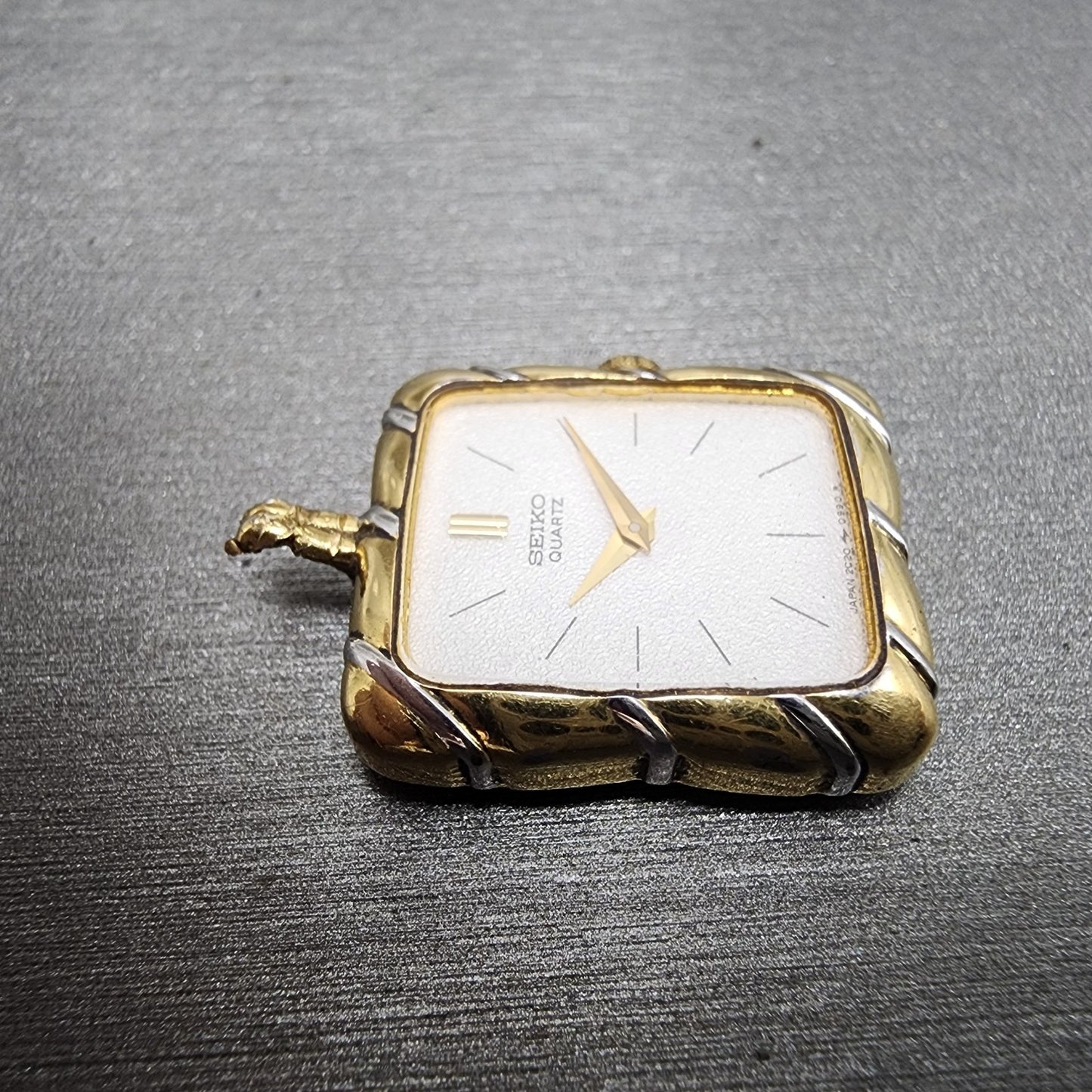 Seiko Pendent Watch Women 18mm Silver Dial Two Tone 2c205470 New Battery READ!!3