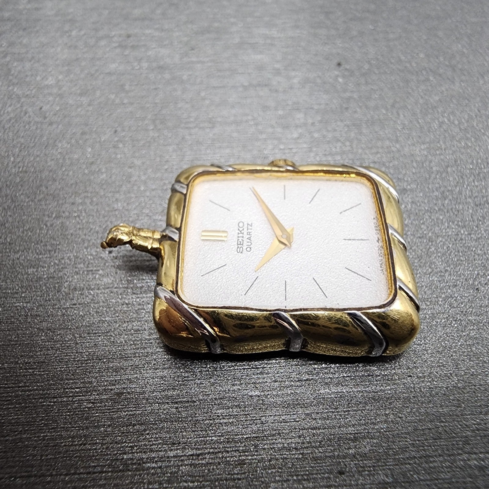 Seiko Pendent Watch Women 18mm Silver Dial Two Tone 2c205470 New Battery READ!!3