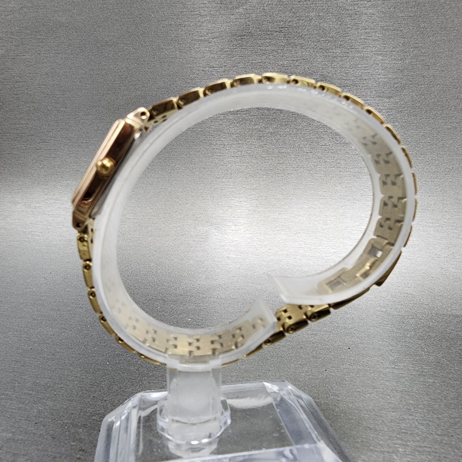 Seiko Tank Watch Women 16mm White Dial Gold Tone Rectangle 1n010fh0 New Battery6
