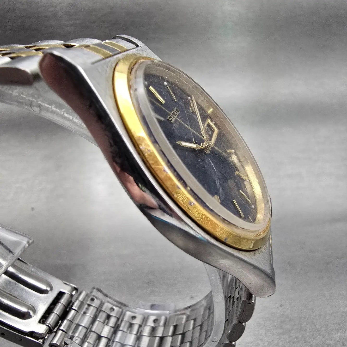 Seiko Watch Men 37mm Blue Dial Two Tone Daydate Round V743-8A20 New Battery VTG3