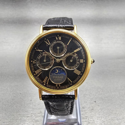 Pulsar Watch Men 33mm Black Dial Gold Sun Moon Triple Calendar V33F-8A10 New Bat0