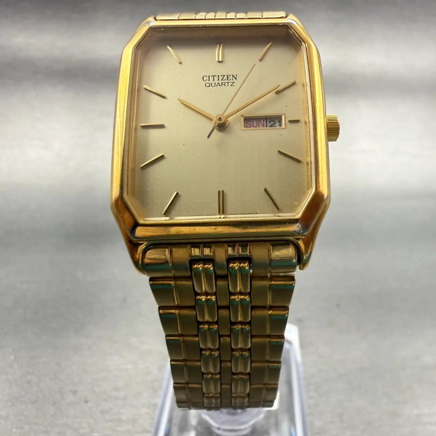 Citizen Watch Men 27mm Champagne Dial Gold Daydate Rectangle 1000-S63863 NewBatt5