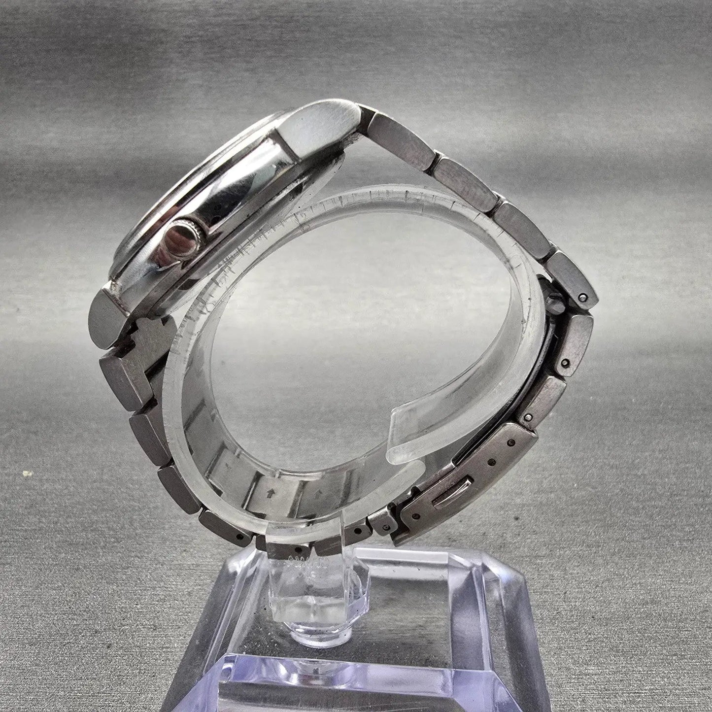 Citizen Eco-Drive Watch Men 36mm White Dial Titanium Date E111-S036461 Works6