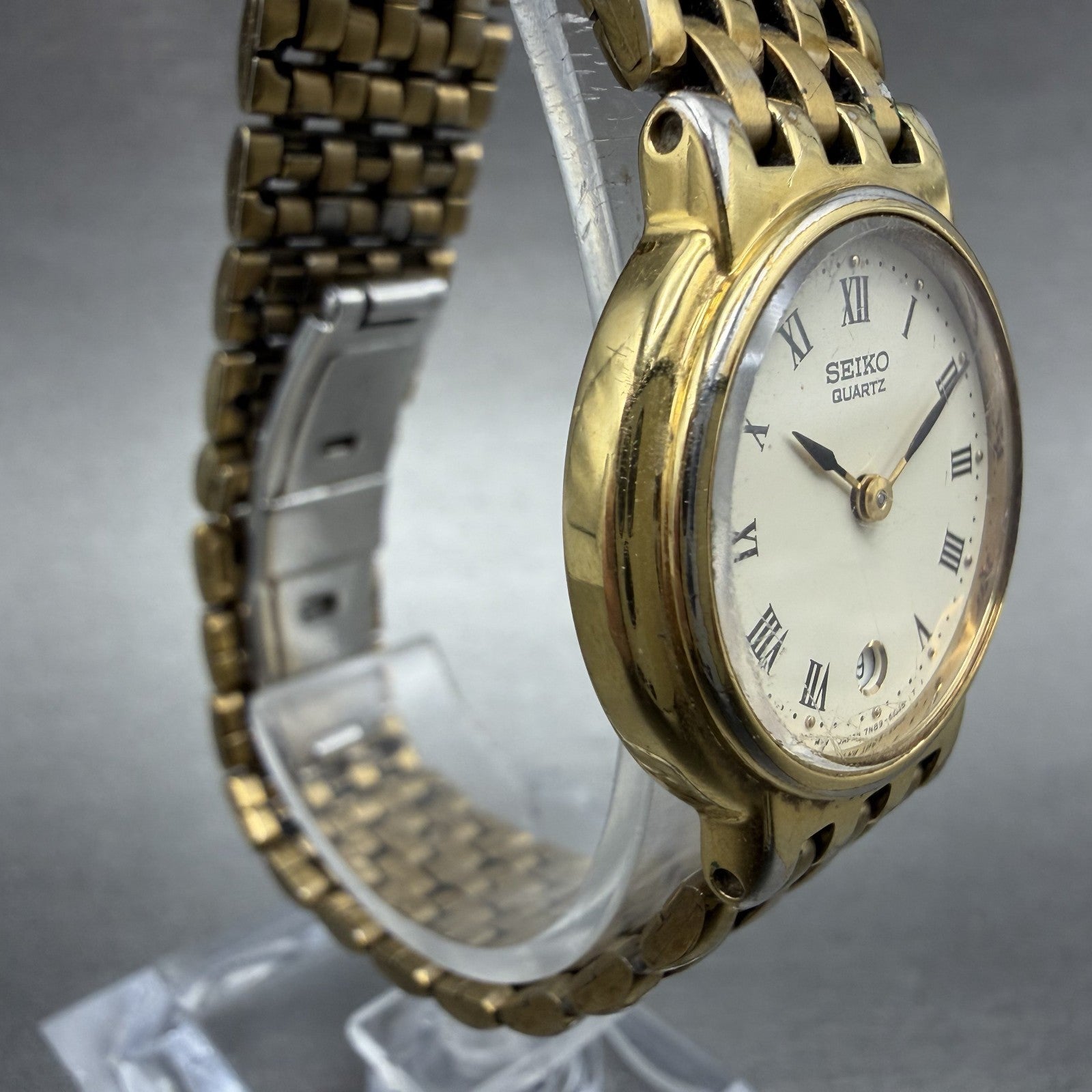 Seiko Watch Women 25mm Cream Dial Gold Tone Date Round 7N89-F020 New Battery3