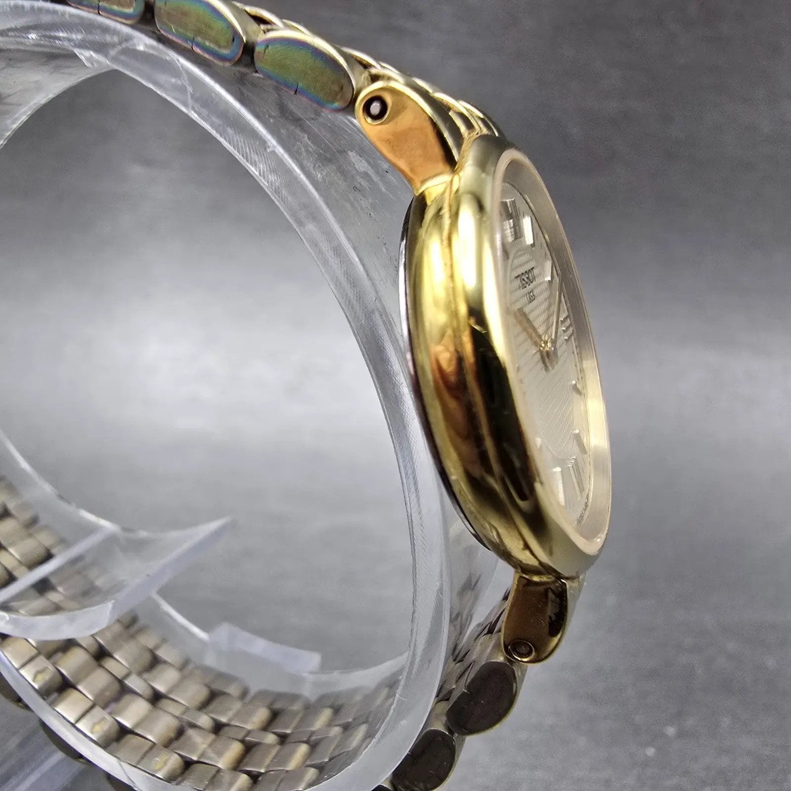 Tissot Watch Women 24mm Champagne Dial Gold Tone Round T953 New Battery Swiss3