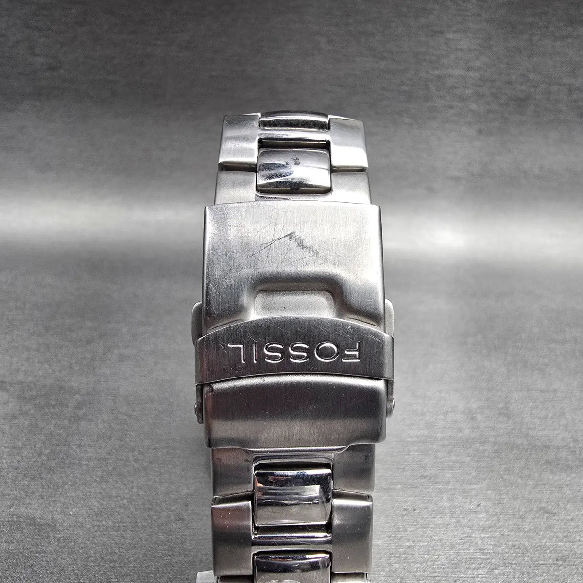 Fossil Big Tic Dragon Watch Men 38mm Red Dial Silver Tone Oval JR-8161 New Batt7