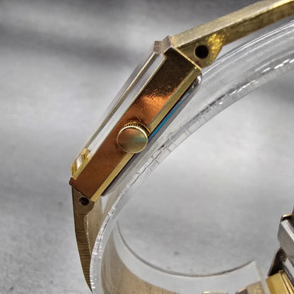 Seiko Tank Watch Women 13mm Gold Dial Gold Tone Rectangle 1320-5960 New Battery2