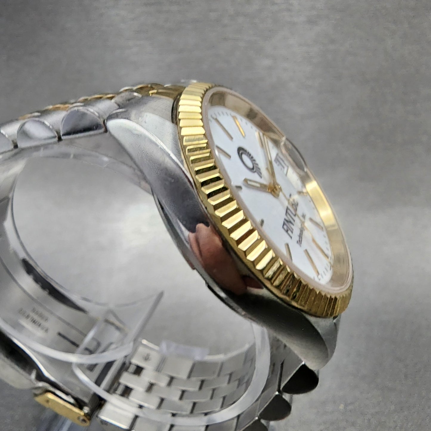 Fintube President Watch Men 35mm White Dial Two Tone Date Round New Battery 7154