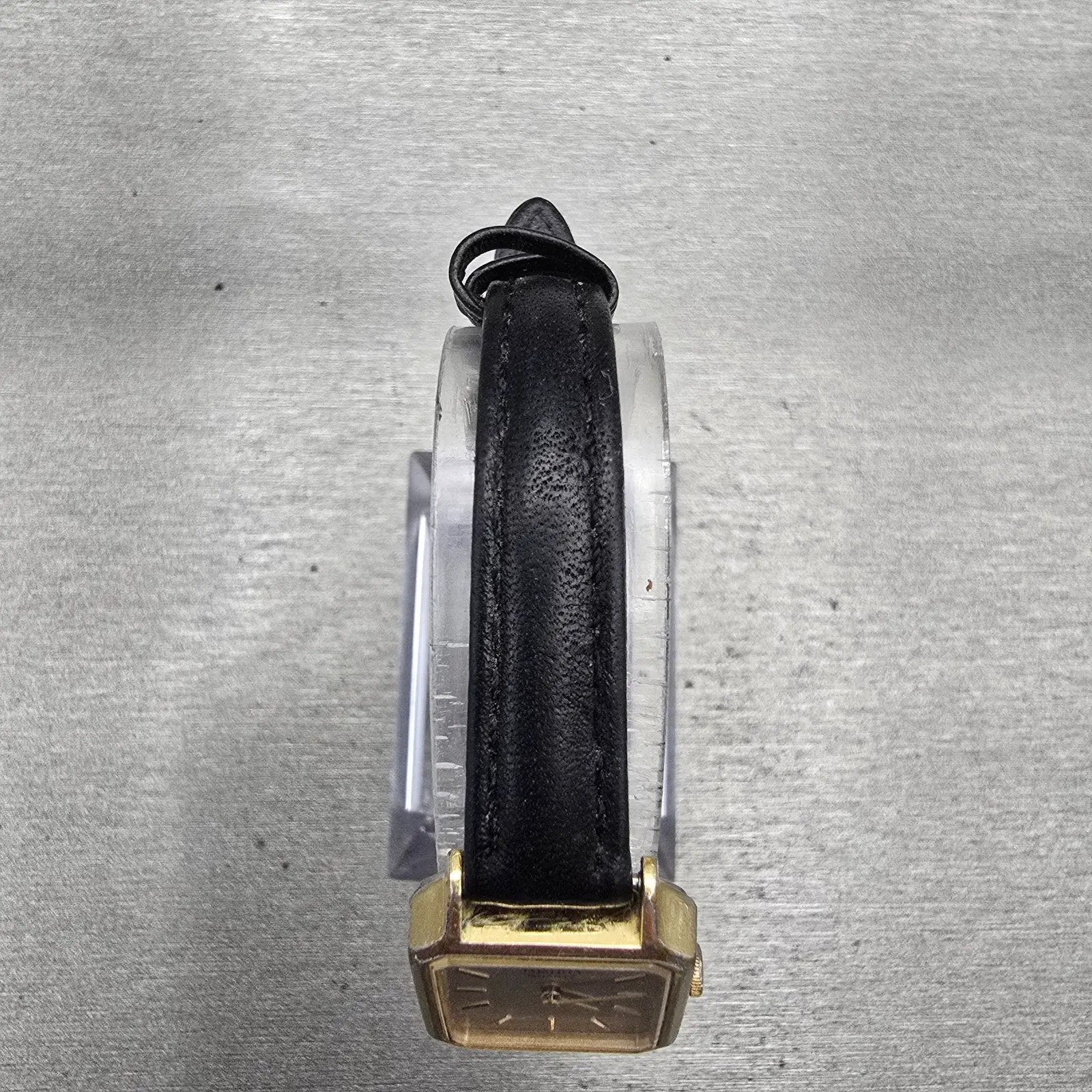 Seiko Tank Watch Women 19mm Gray Dial Gold Tone Rectangle 5420-5089 New Battery4