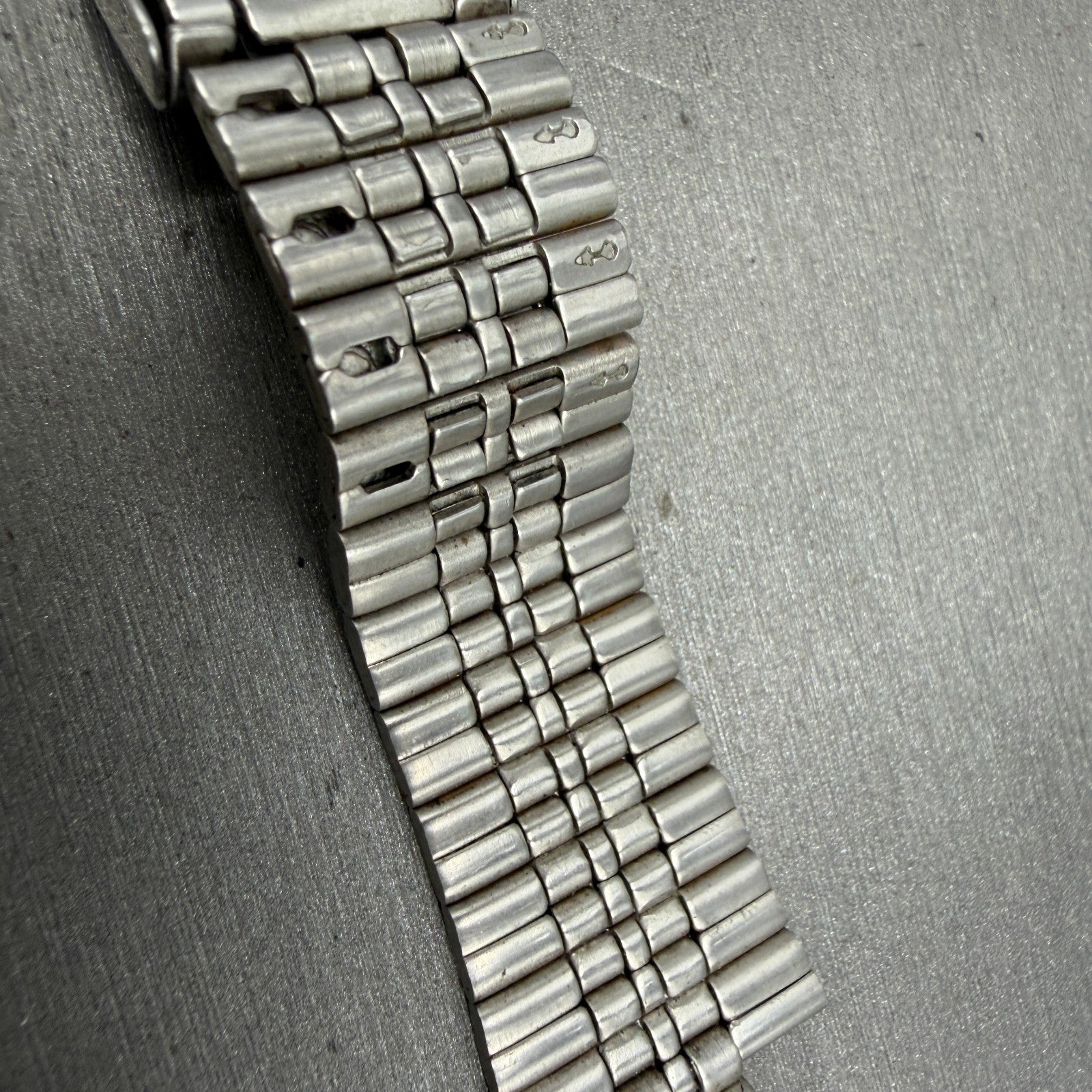 Seiko SQ Bracelet 20mm Stainless Steel Silver Tone Tri Folding Clasp VTG Japan9