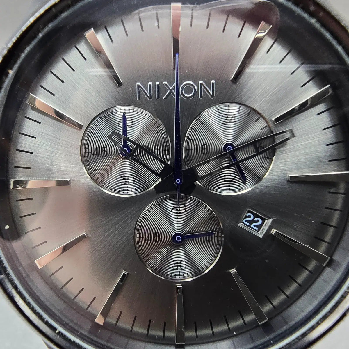 Nixon Sentry Chrono Watch Men 42mm Gray Dial Black Date Round New Battery1