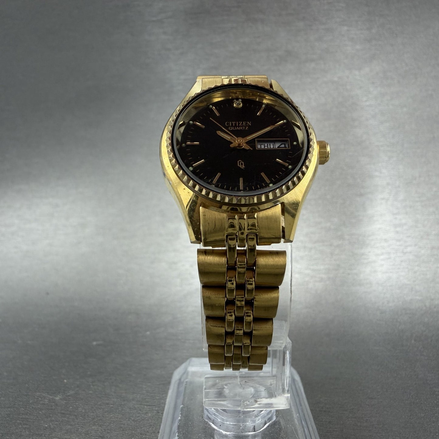 Citizen CQ Watch Women 26mm Black Dial Gold Tone Daydate 6000-072952 New Battery5