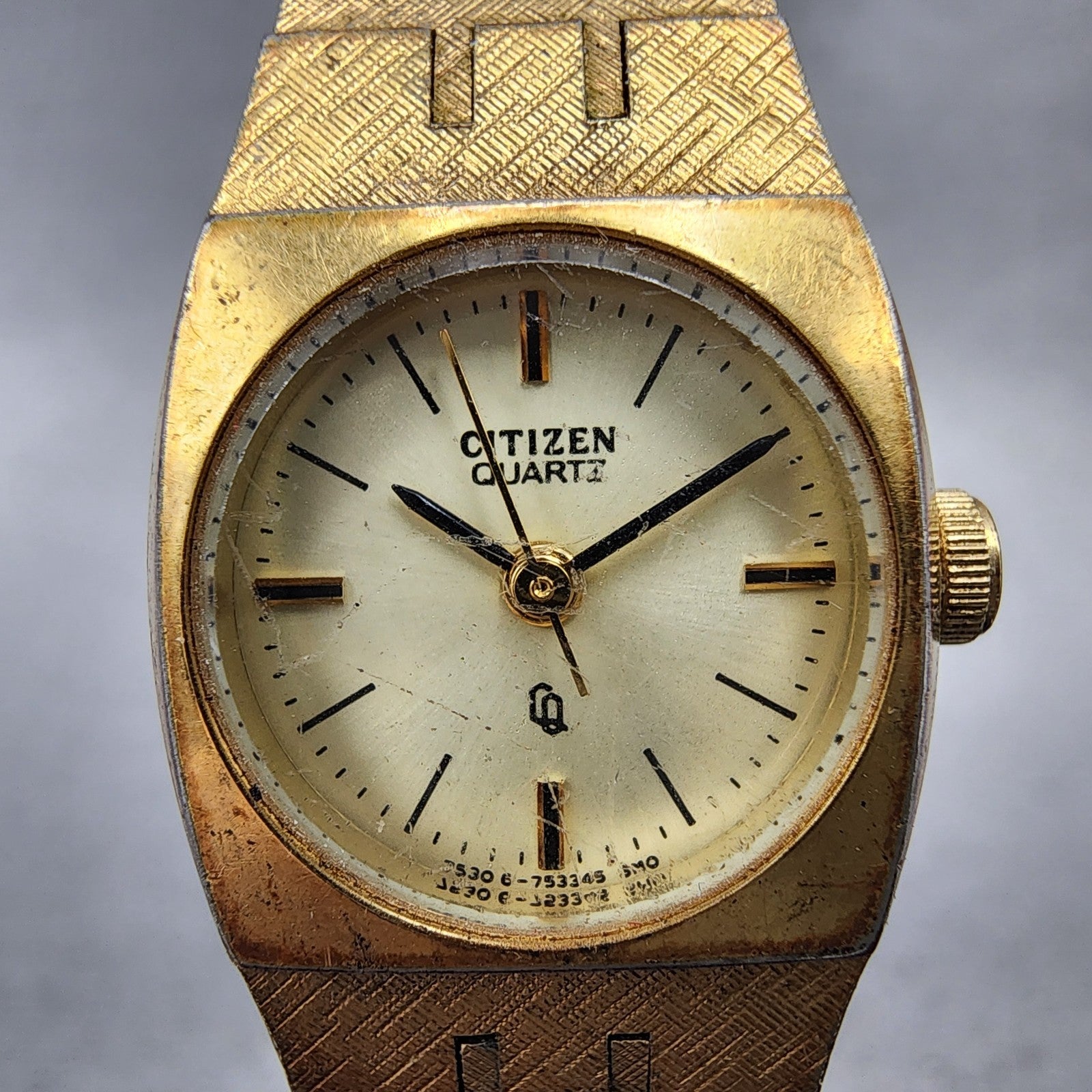 Citizen CQ Watch Women 18mm Champagne Dial Gold Tone 4752457 New Battery2