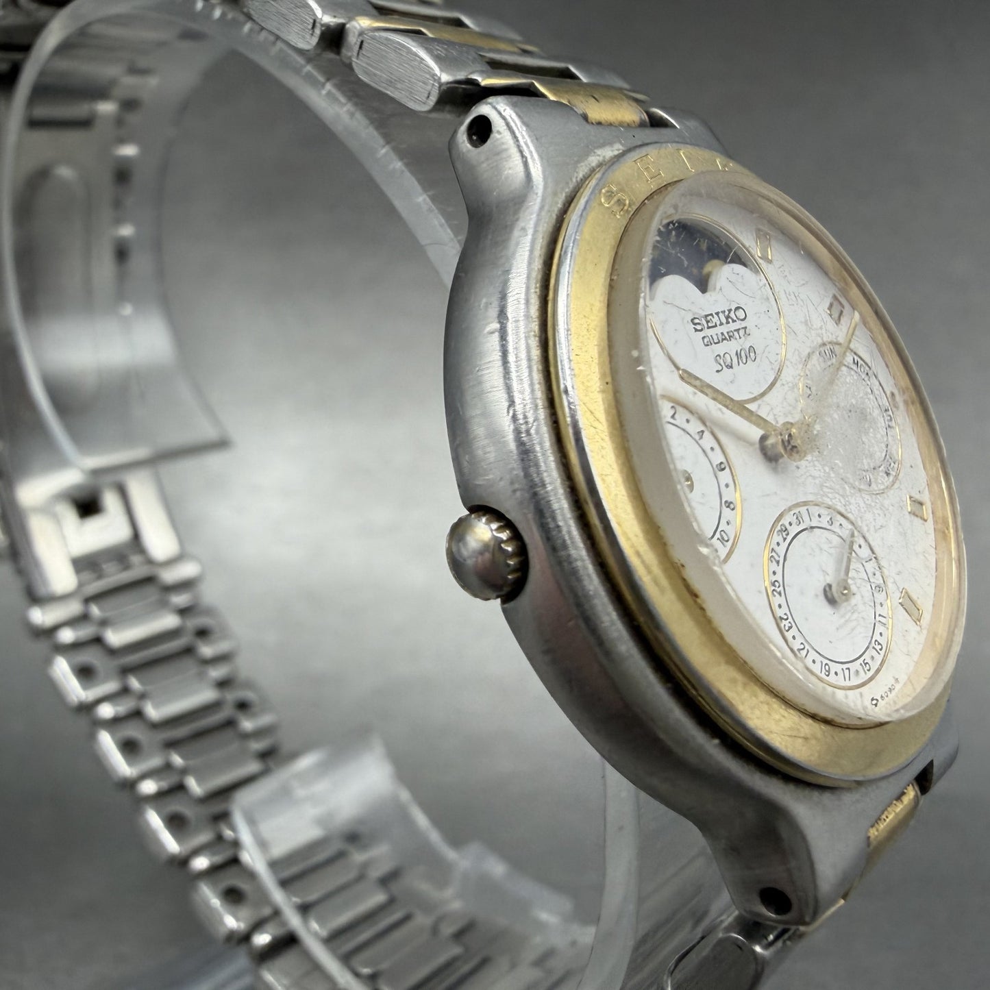 Seiko Moon Phase Watch Men 35mm White Dial Two Tone Daydate 7F38-6110 NewBattery3