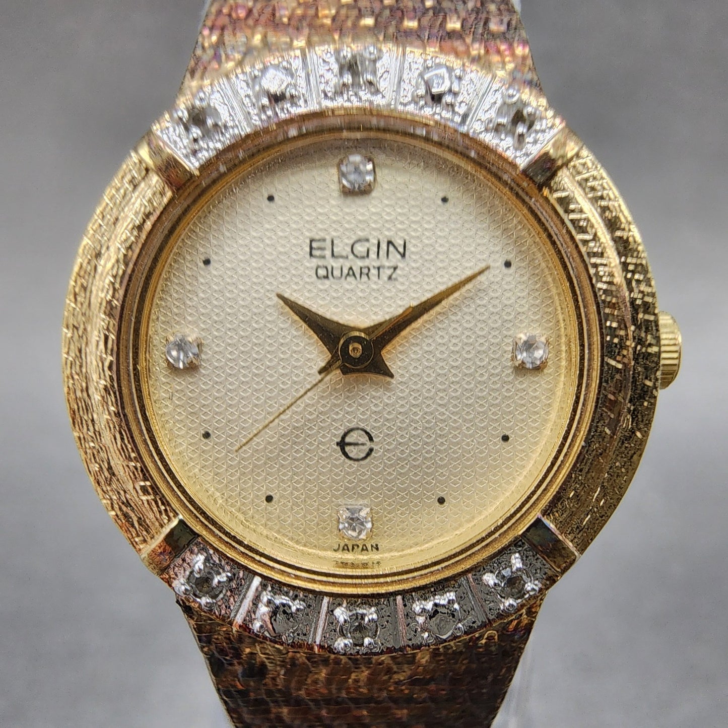 Elgin Watch Women 21mm Champagne Dial Gold Tone Round Diamond bezel New Battery1