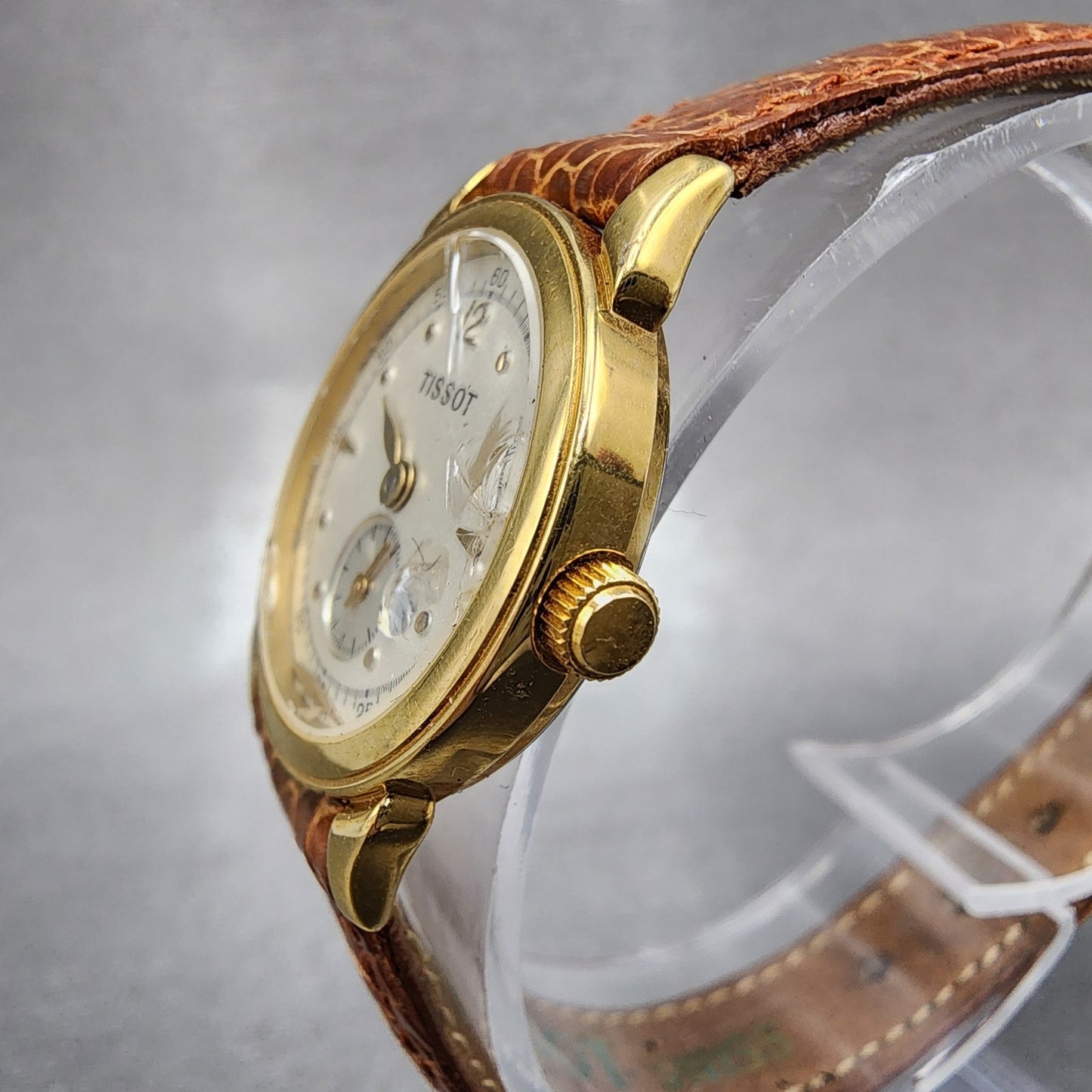 Tissot Watch Women 24mm White Dial Gold Tone Round A220 ETA 980.153 PARTS3