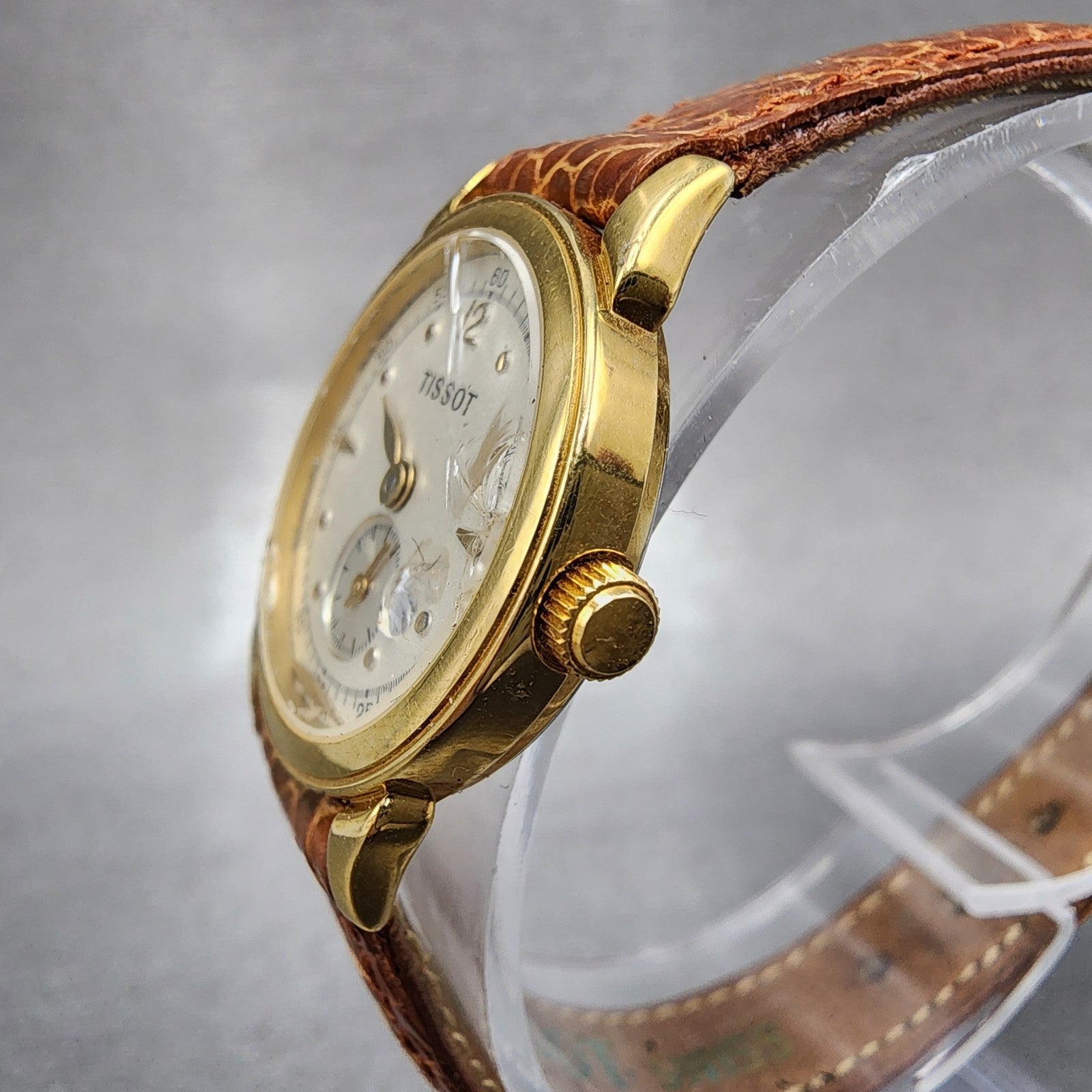 Tissot Watch Women 24mm White Dial Gold Tone Round A220 ETA 980.153 PARTS3