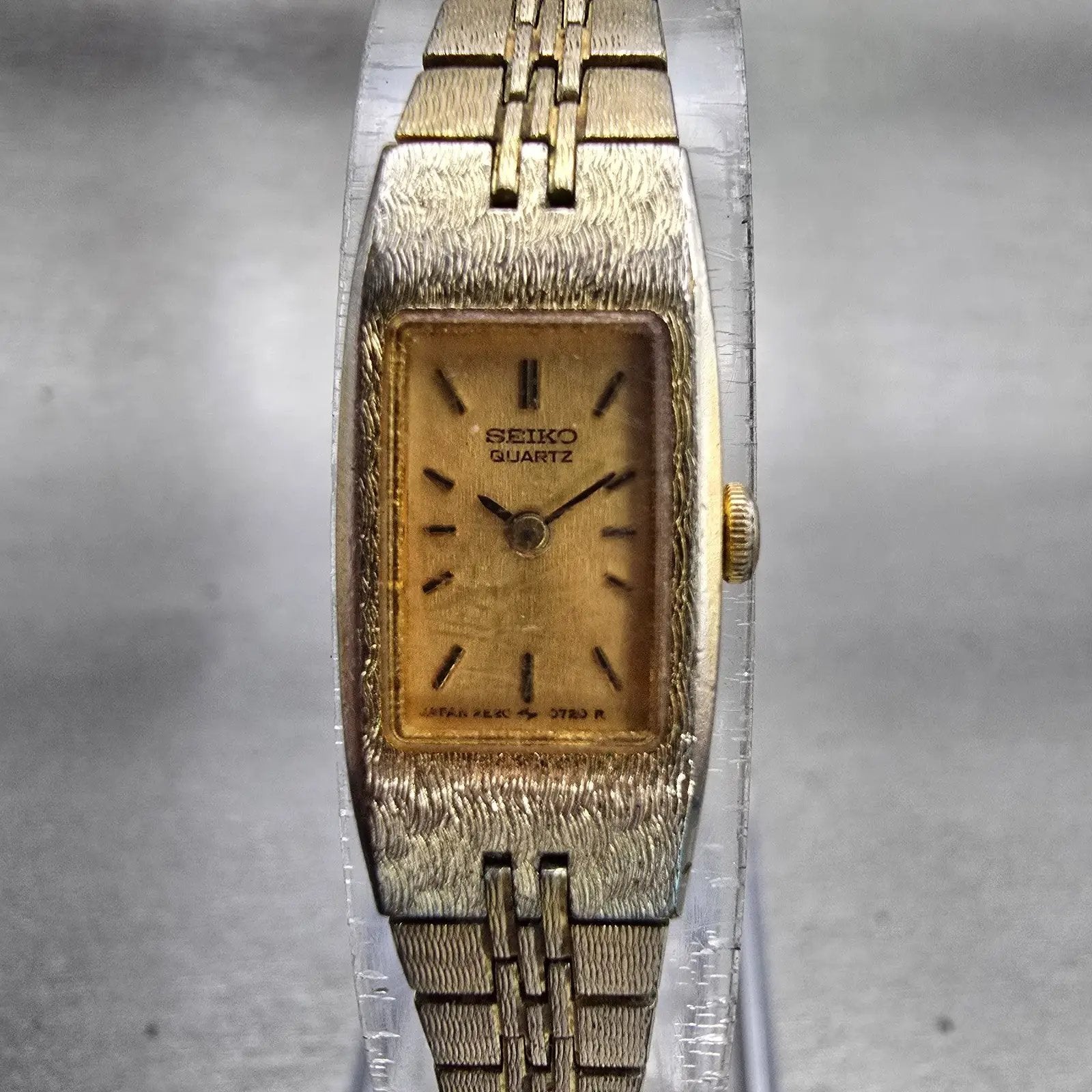 Seiko Watch Women 12mm Gold Dial Gold Tone Rectangle 2E20-5550 New Battery VTG0