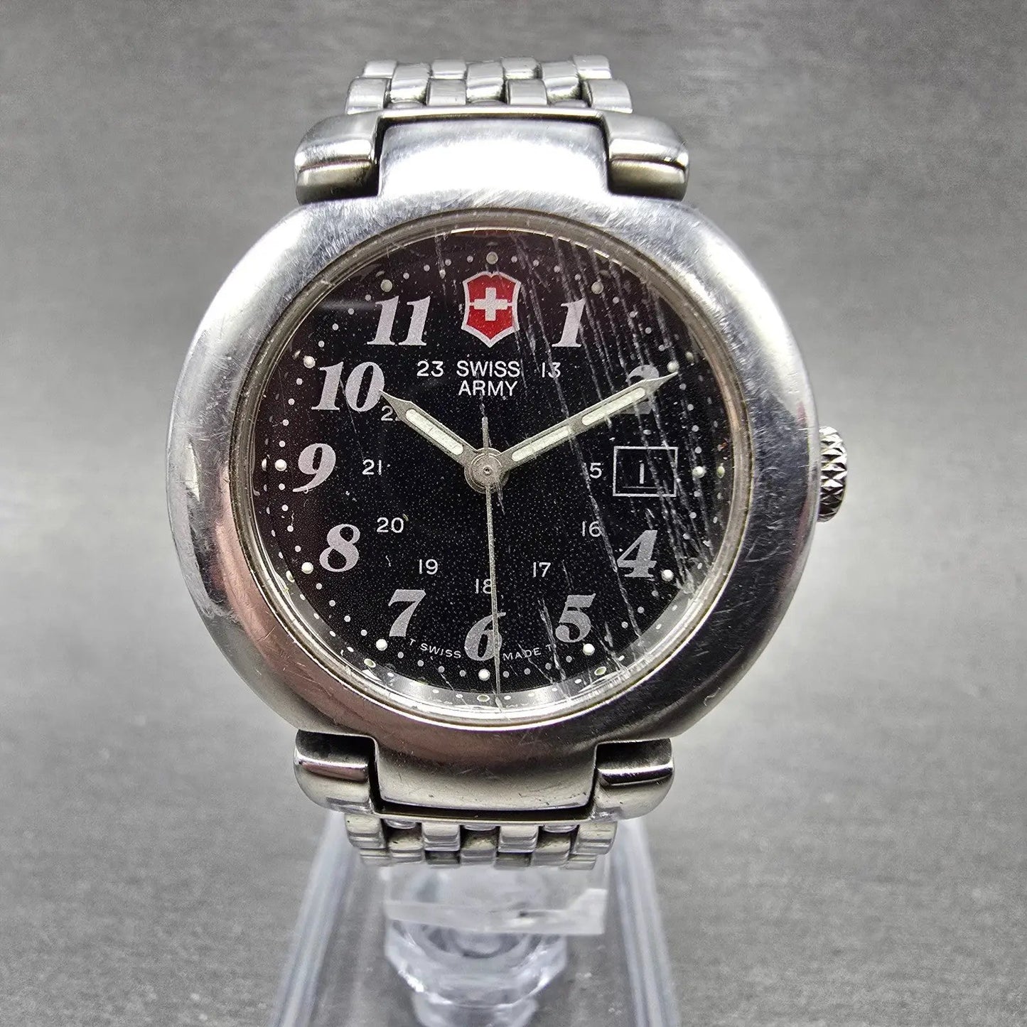 Victorinox Swiss Army Cavalry Watch Women 31mm Black Dial Steel Date New Battery0