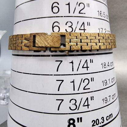 Seiko Special Watch Women 20mm Silver Dial Gold Tone Manual 11403240 Runs10