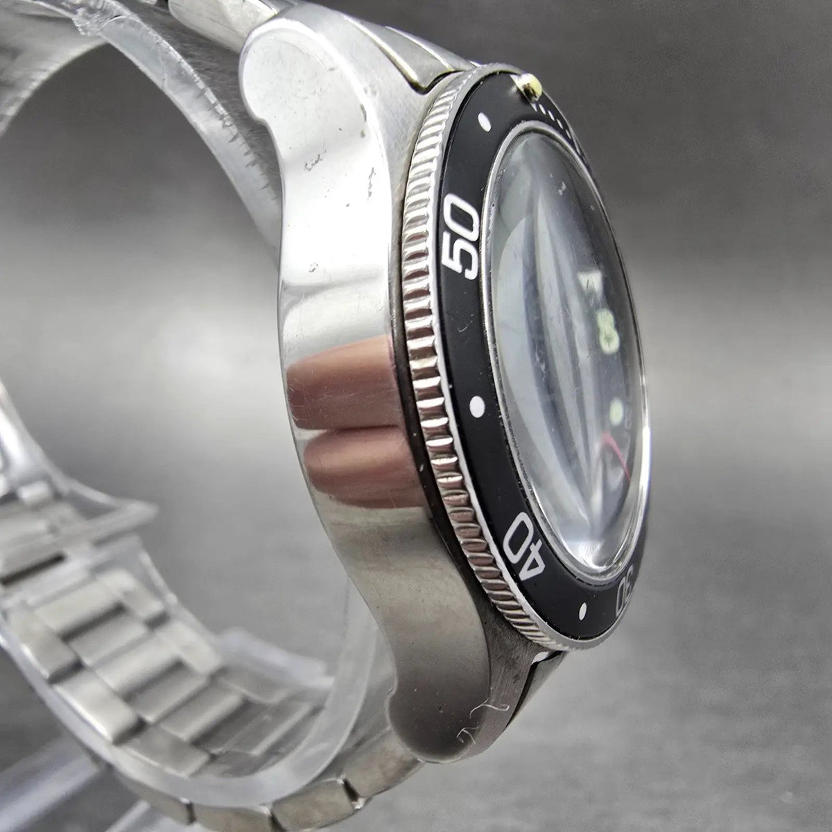 Wenger Battalion Dive Watch Women 30mm Black Dial Silver Date Round 79174 NewBat3