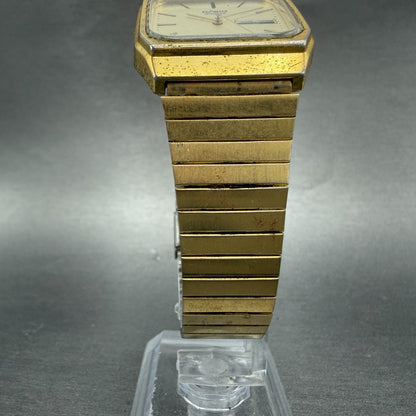 Casio MQ-518 Watch Men 30mm Champange Dial Gold Tone Rectangle Daydate New Batt5